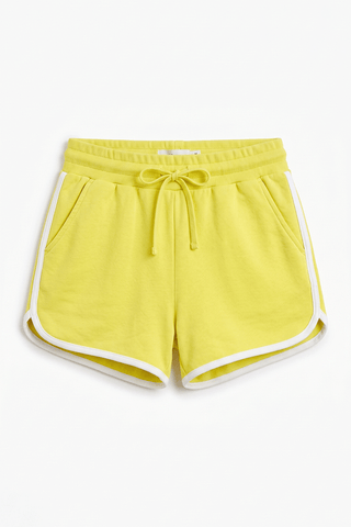 CONTRAST TRIM SHORTS FOR WOMEN