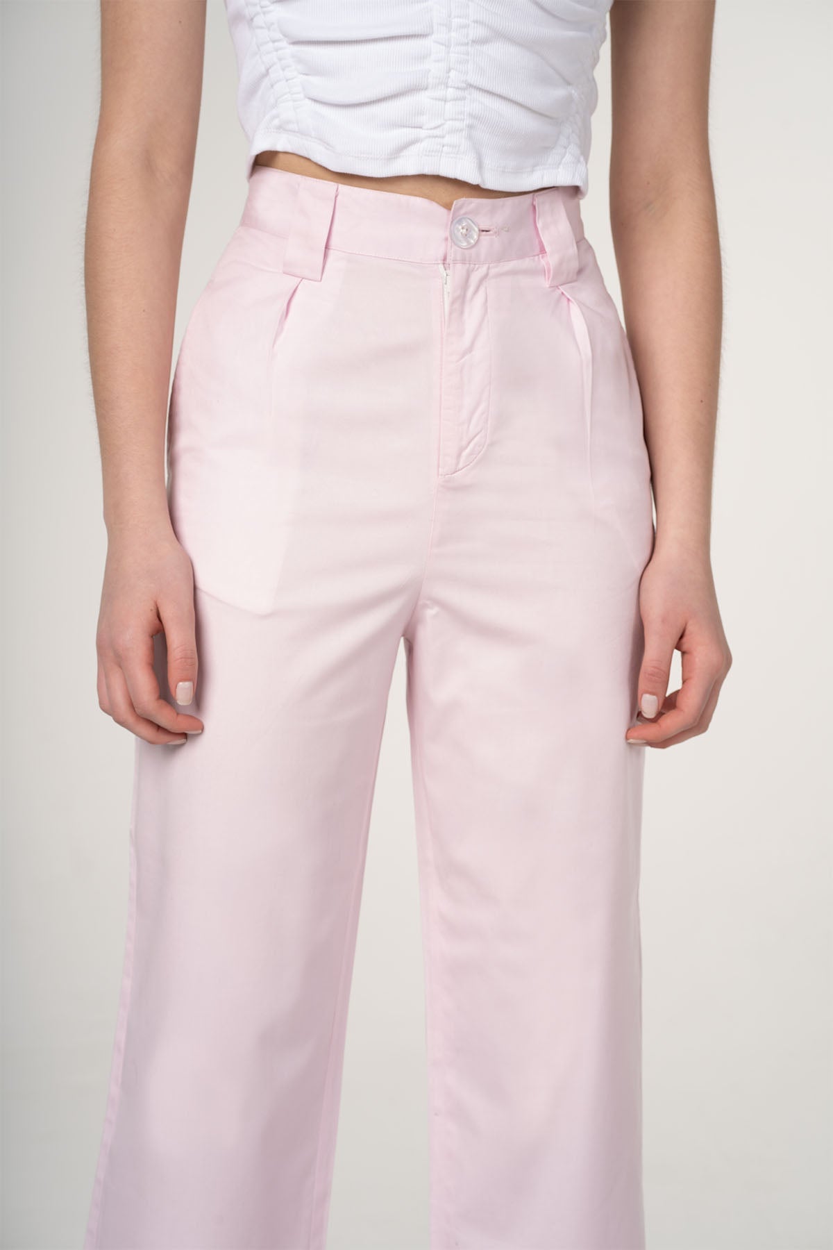 Pleated Straight Pants