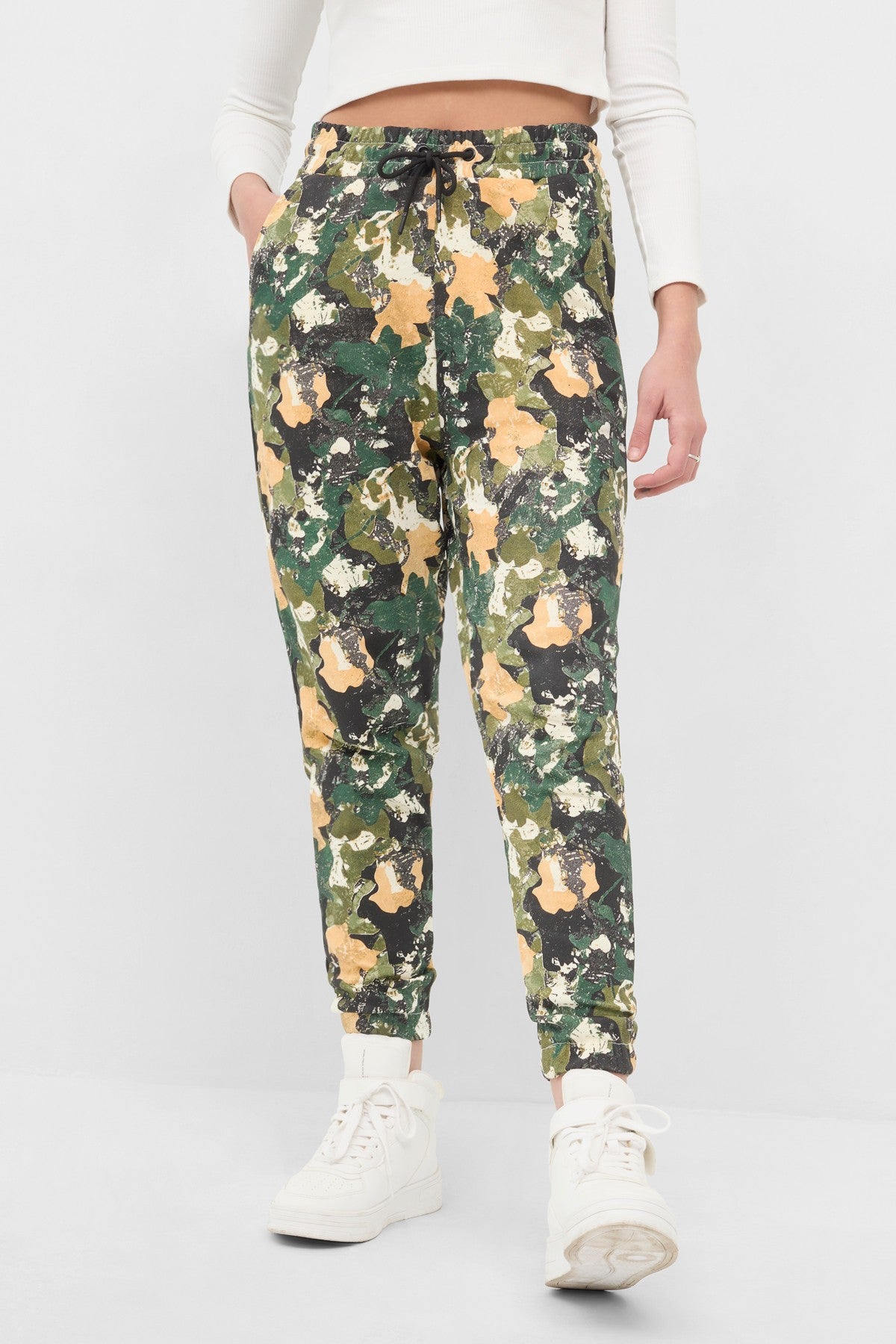 High-Rise Spattered Floral Camo Trouser