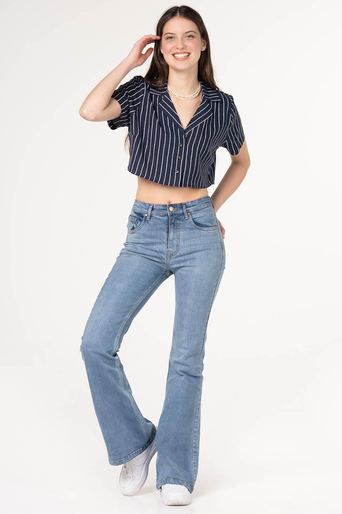 Light Wash Flared Jeans