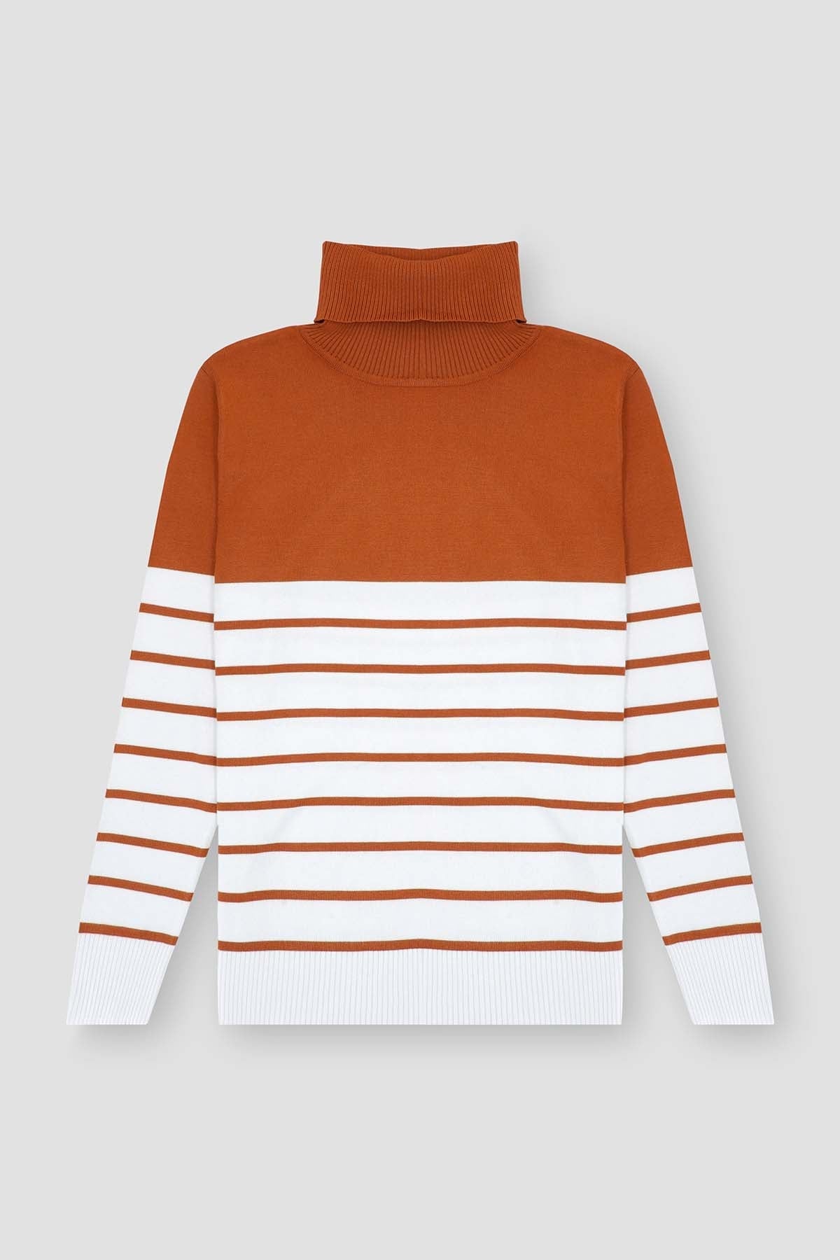 Pullover Turtle Neck