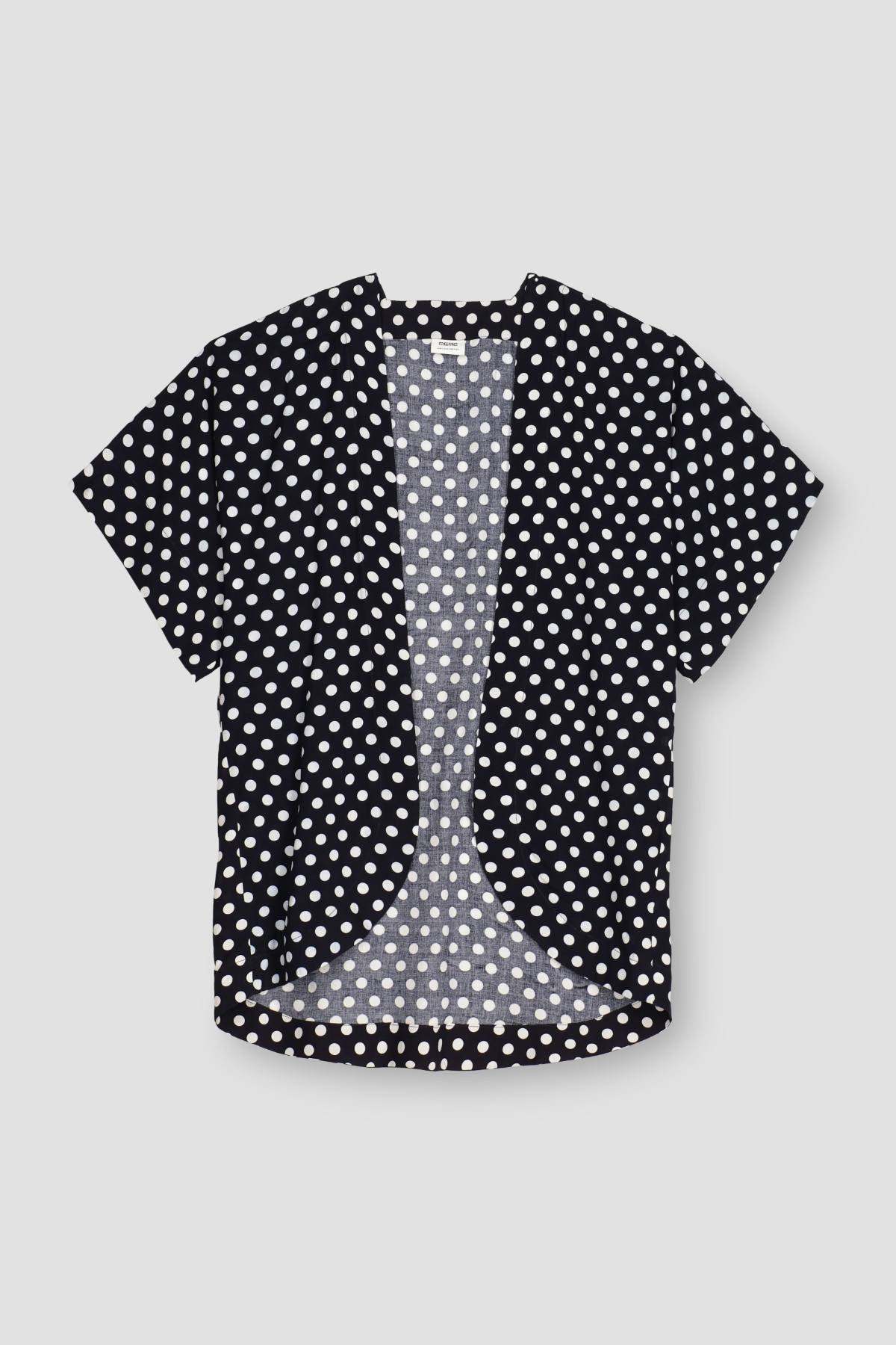 Geometrical Print Cape